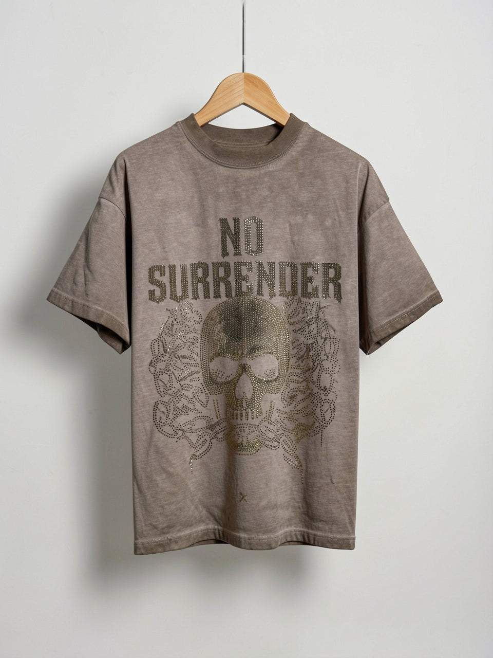 No Surrender Mineral Wash Graphic Heavyweight T-Shirt – Earth Brown