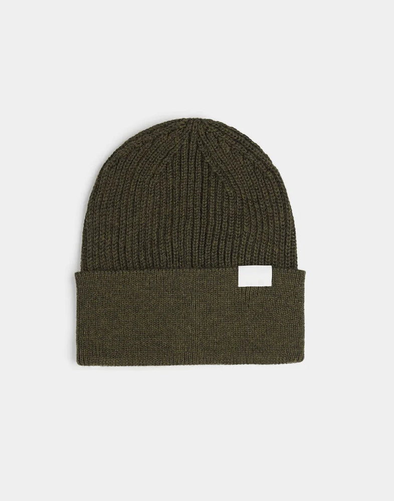 Essential Patch Ribbed Beanie – Dark Olive